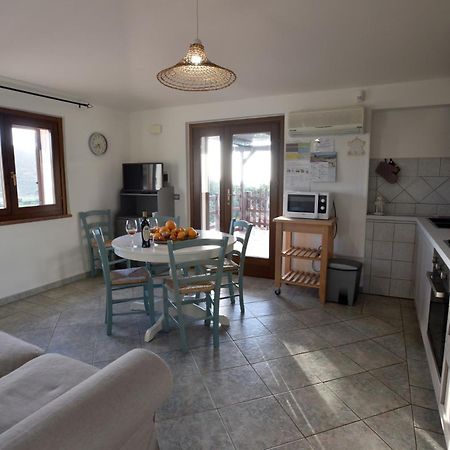 Apartmán Casa Nel Vigneto Con Vista Mare Magomadas Exteriér fotografie