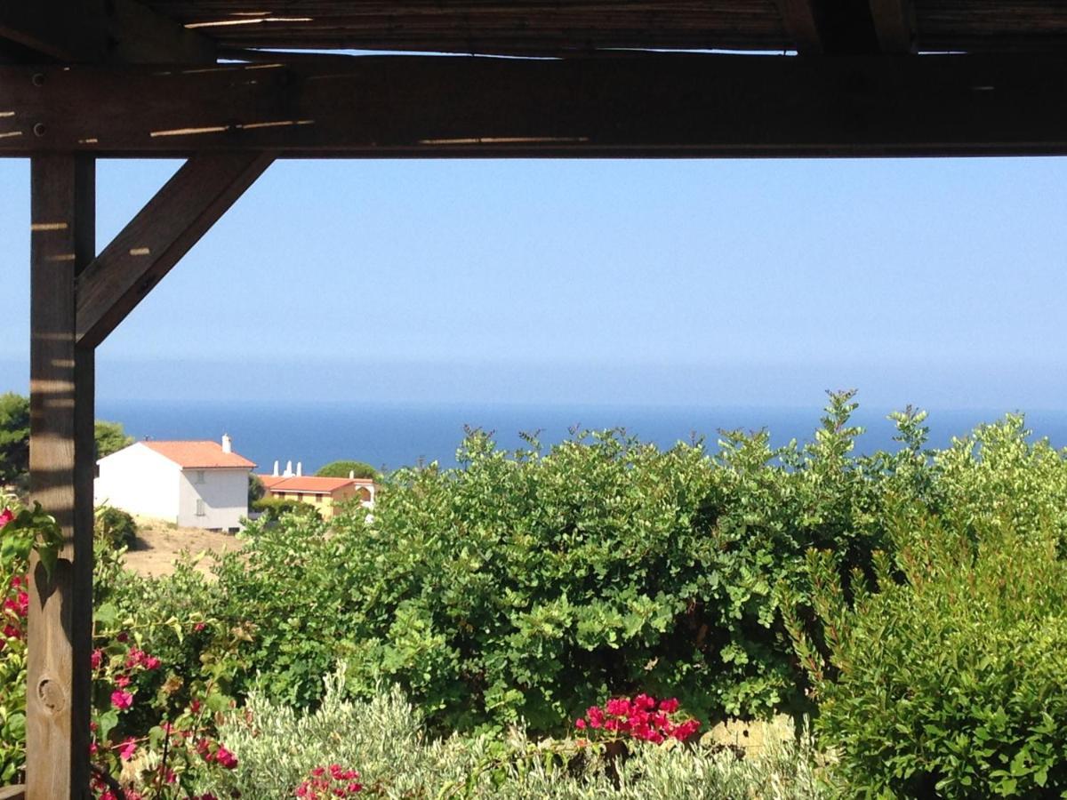 Apartmán Casa Nel Vigneto Con Vista Mare Magomadas Exteriér fotografie